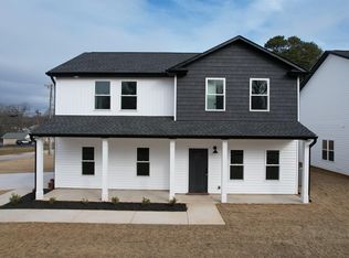 402 Holmes St, Laurens, SC 29360