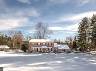 334 Echo Valley Ln, Newtown Square, PA 19073