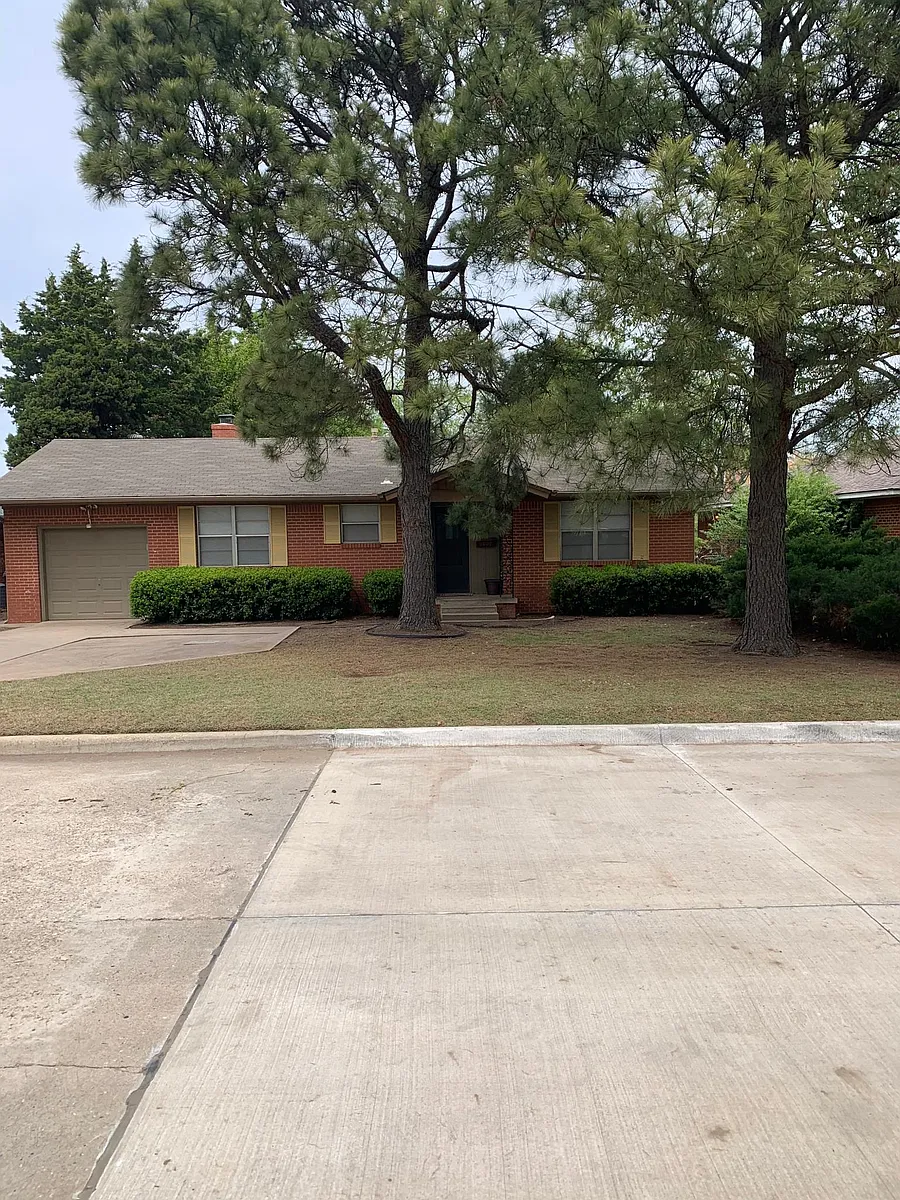 3505 NW 52nd St - 3505 NW 52nd St