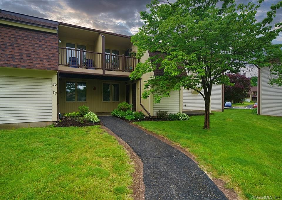 1st image of 76 Little Oak Ln Unit 76