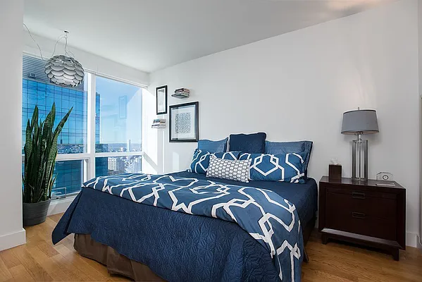 Sold by Nestseekers | media 5