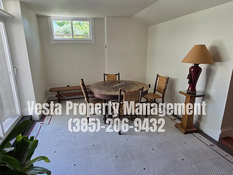 2583 Brinker Ave #B — Photo 9