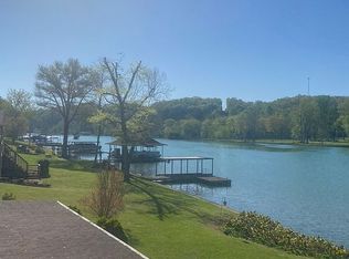 285 Whispering Hills Dr, Florence, AL 35634