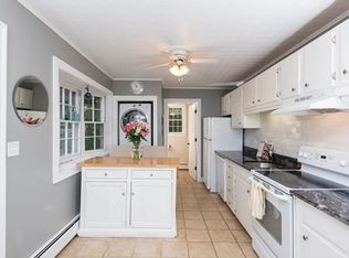 6 Ropewalk Ct APT 3, Plymouth, MA 02360