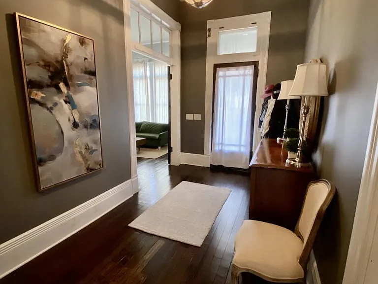 4311 Elkins Ave — Photo 3