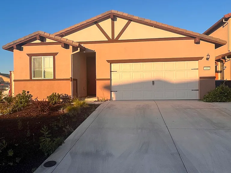 4401 Arctic Tern Way — Photo 1