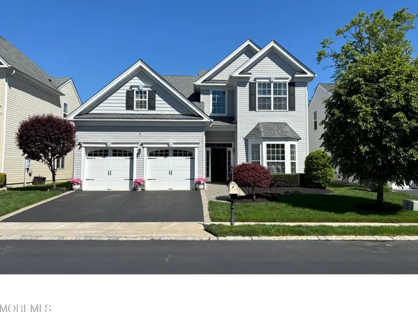 128 Sunset Drive, Tinton Falls, NJ 07724