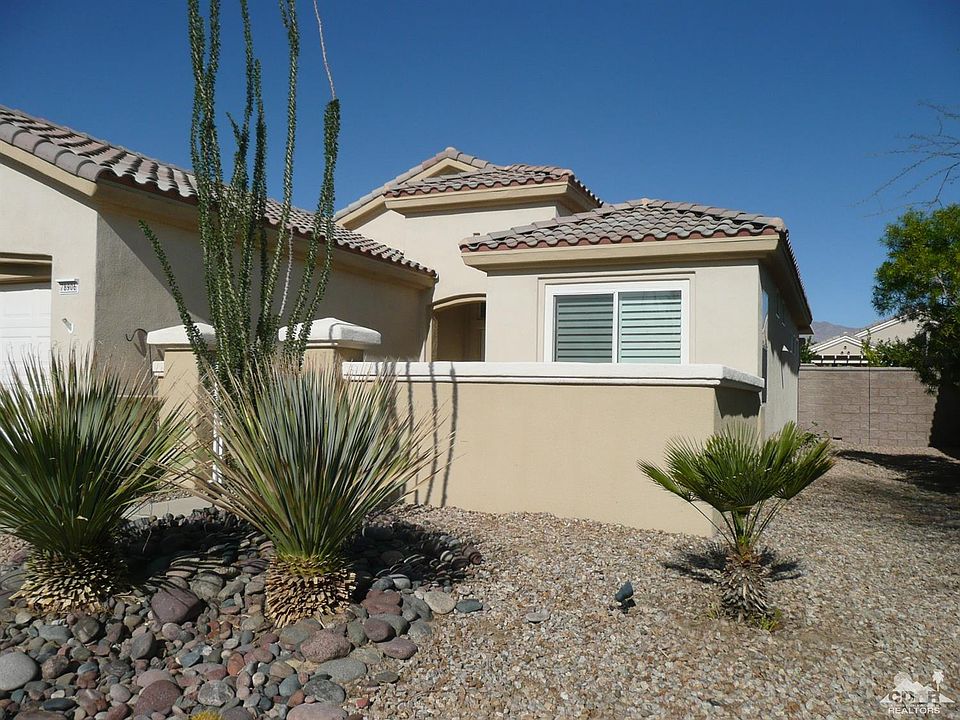 1st image of 78906 Cadence Ln
