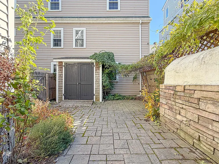 20 Tate St #1 — Photo 18