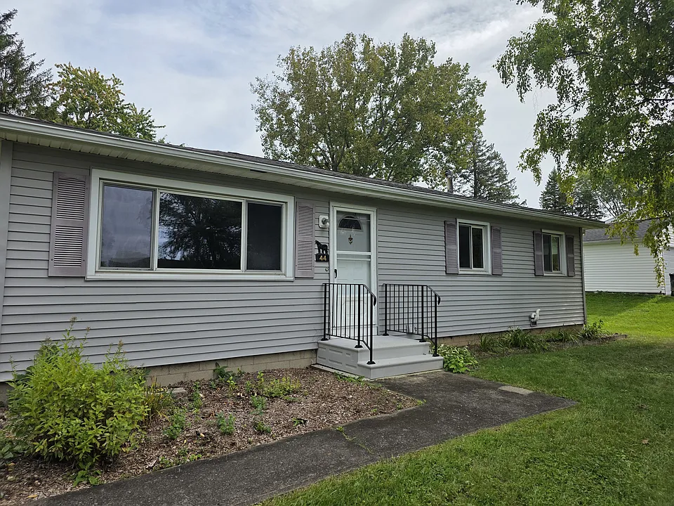 44 Loreto Ave