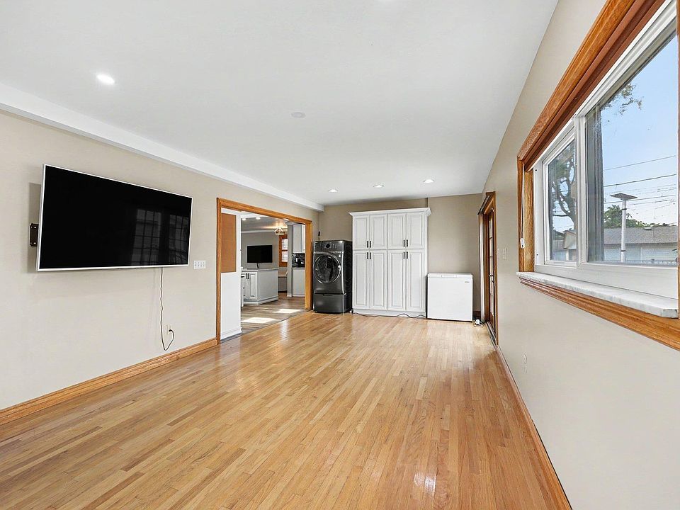 18039 Summer Ln S, photo 8