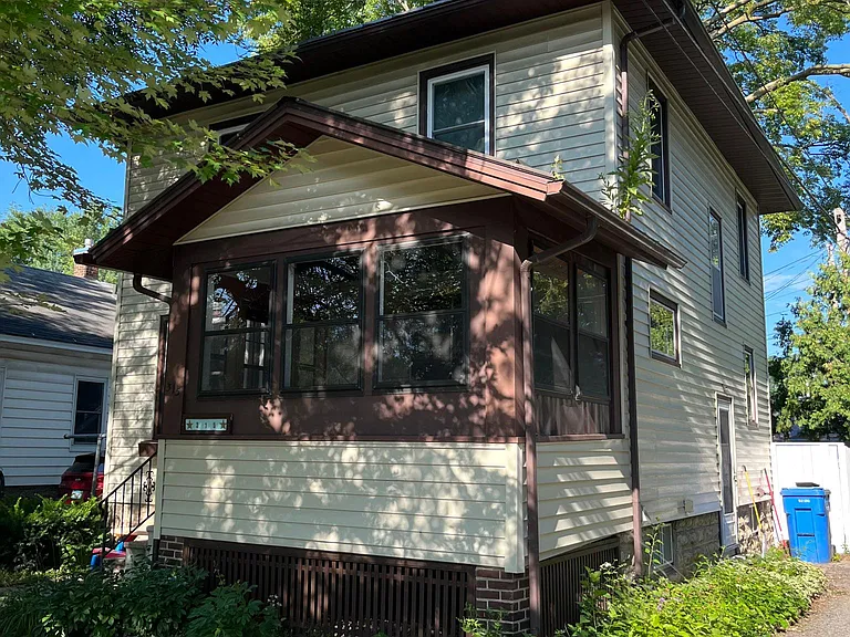 315 Olmstead St — Photo 7