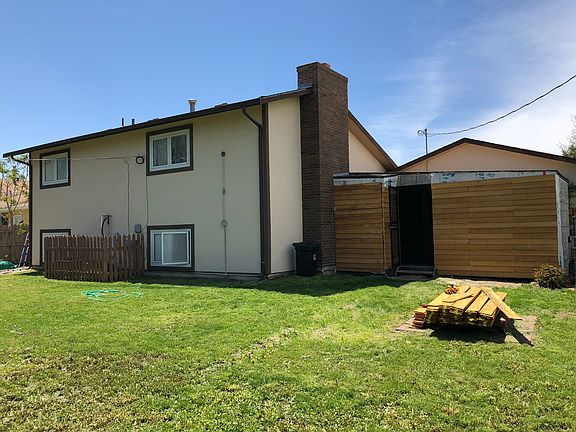 Back of the house and porch 