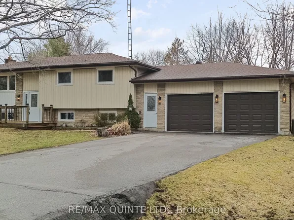 20 Taylor Dr, Prince Edward County, ON K8N 4Z7