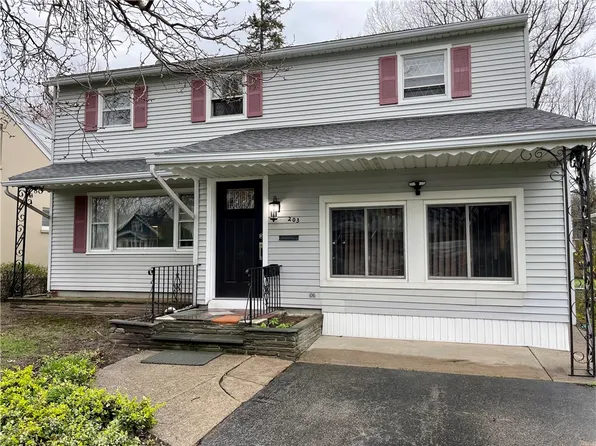 203 Garford Rd, Rochester, NY 14622