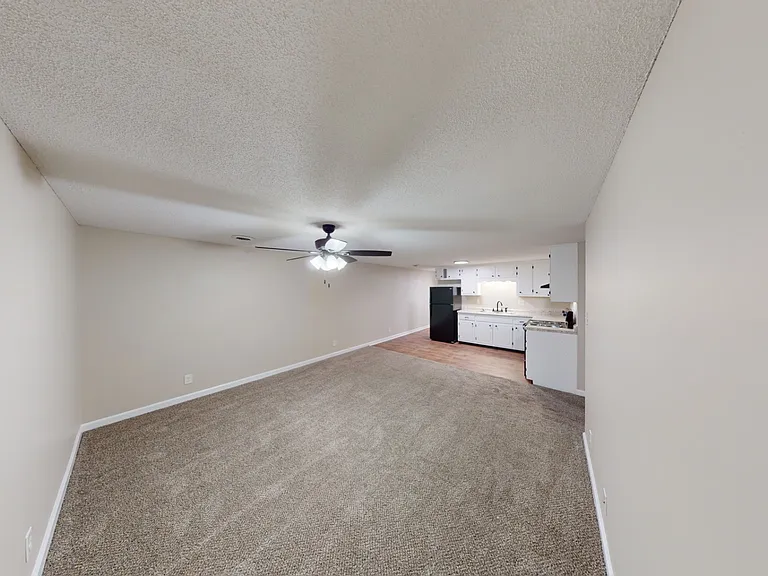 510 Hietts Ln #C — Photo 5