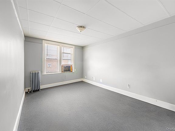 3rd image of 16904 Crocheron Avenue