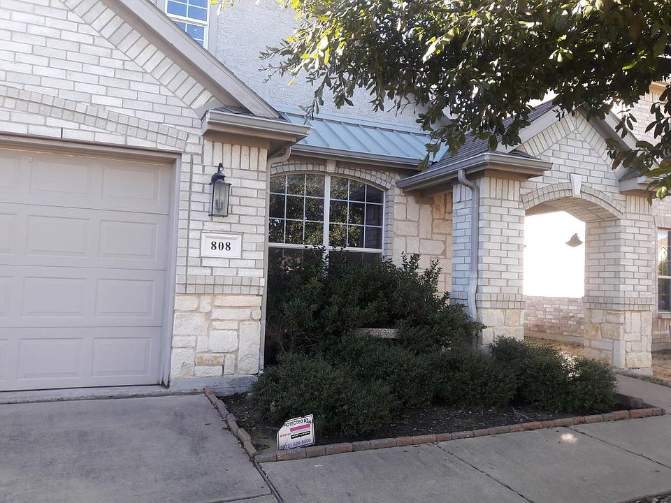 1st image of 808 Bee Creek Ln