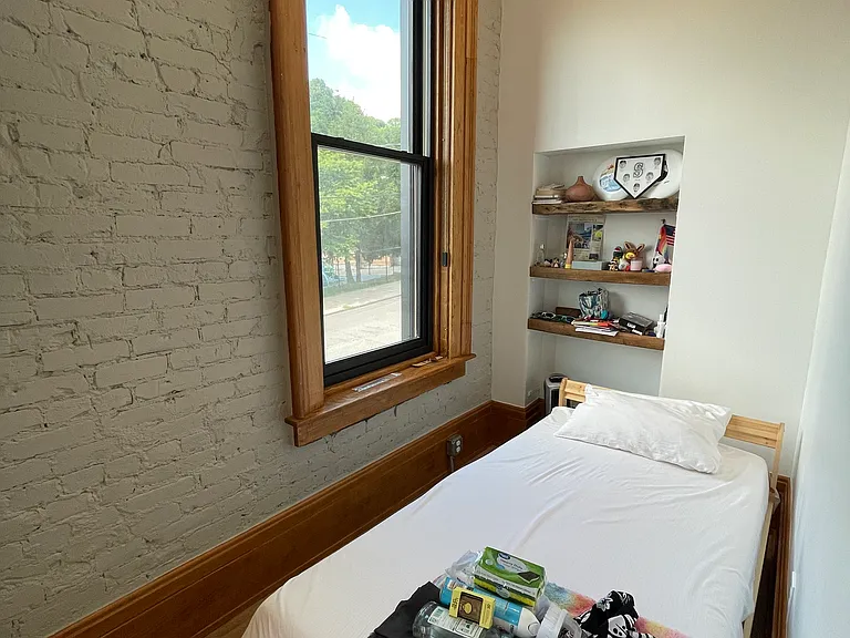 18 Mulberry St #7 — Photo 9