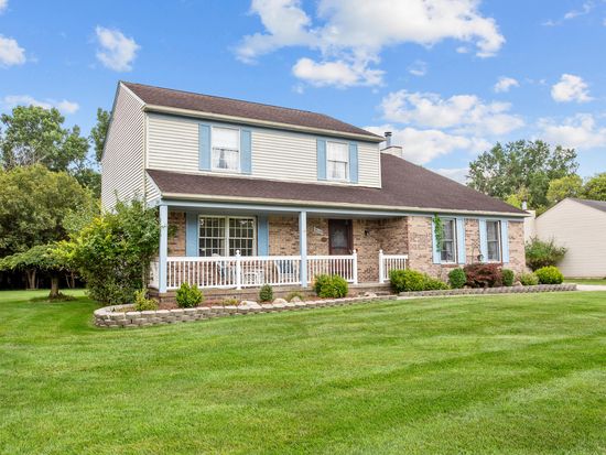 38689 Parkview Dr, Wayne, MI 48184