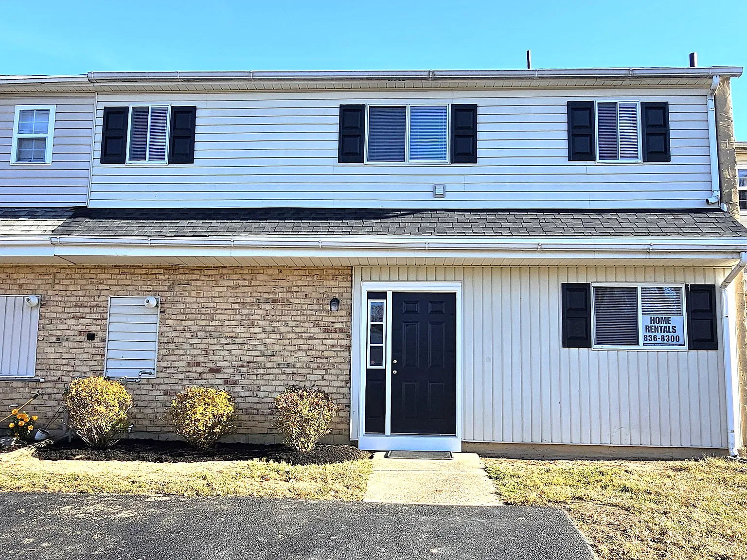 2 bed, 1.5 bath, 1675 sqft, $1,650 — Photo 1
