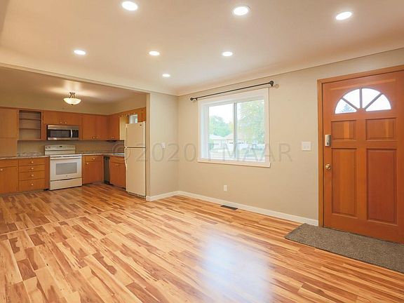 5th image of 2115 9th St S