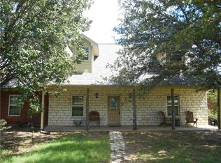 1342 County Road 1180, Decatur, TX 76234