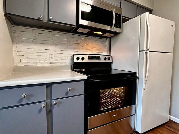 4th image of 7601-7603A Essington Cir #7601A