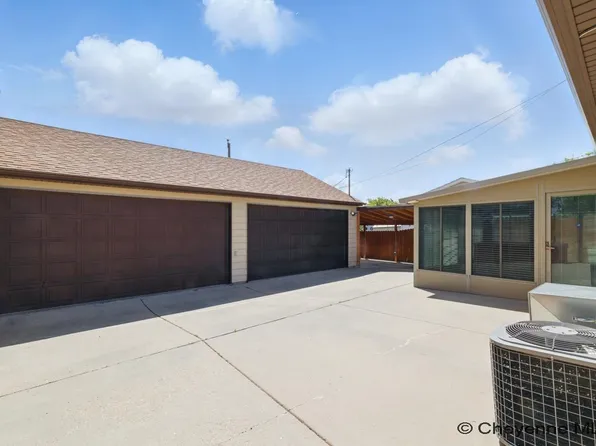 1119 S Arp Ave, Cheyenne, WY 82007