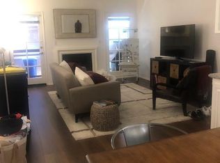 15130 Dickens St #201, Sherman Oaks, CA 91403