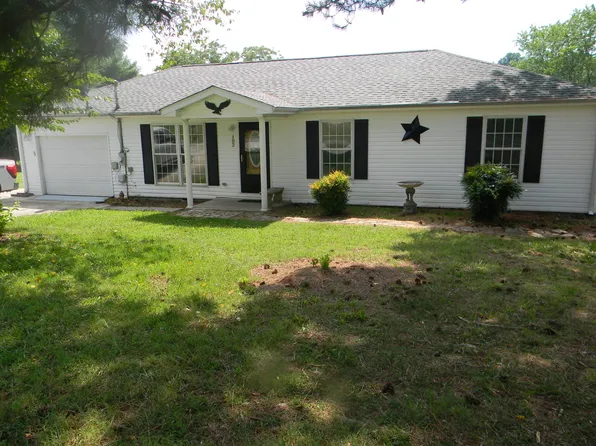 102 McKinney St, Estill Springs, TN 37330