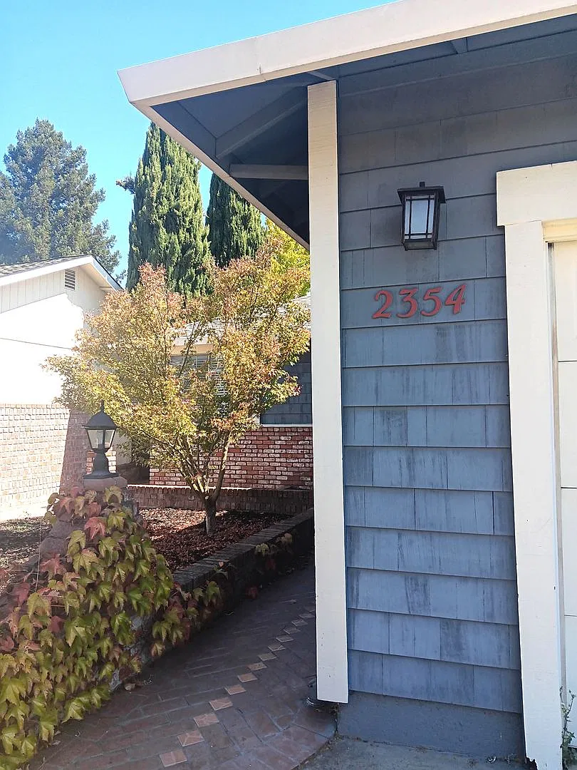 3 Bed 2 Bath Single Family Home with Solar in North West Santa Rosa! New flooring and Paint! — Photo 3