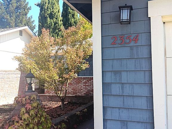 3rd image of 2354 Pinercrest Dr
