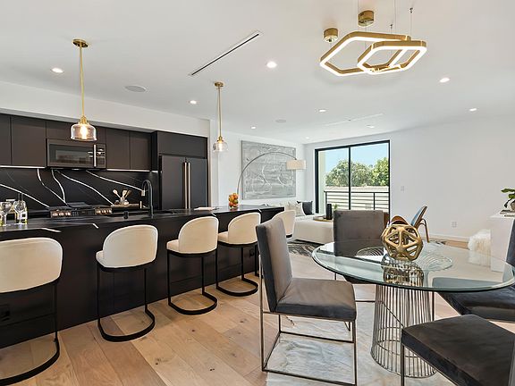 4th image of 7273 W Hazel Ct #7277