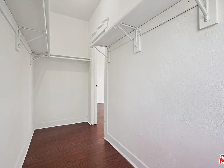 1464 3/4 W 35th Pl — Photo 14