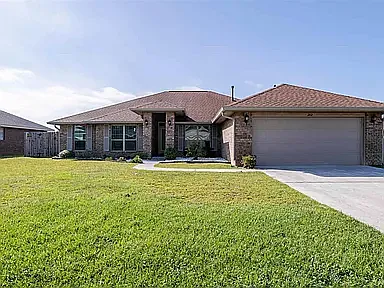 4 bed, 2532 sqft, $3,100 — Photo 3