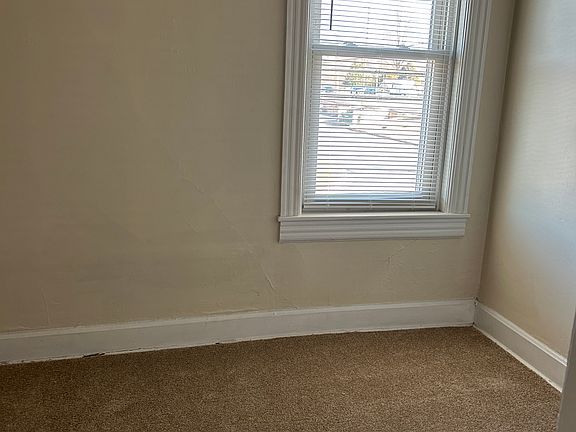 4th image of 302 Main St #3