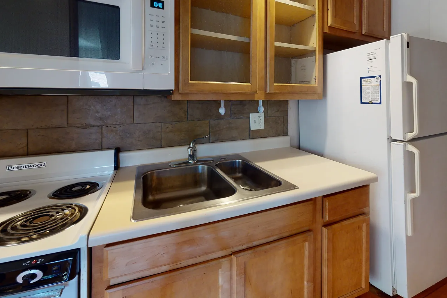10 Langdon Street - M — Photo 3