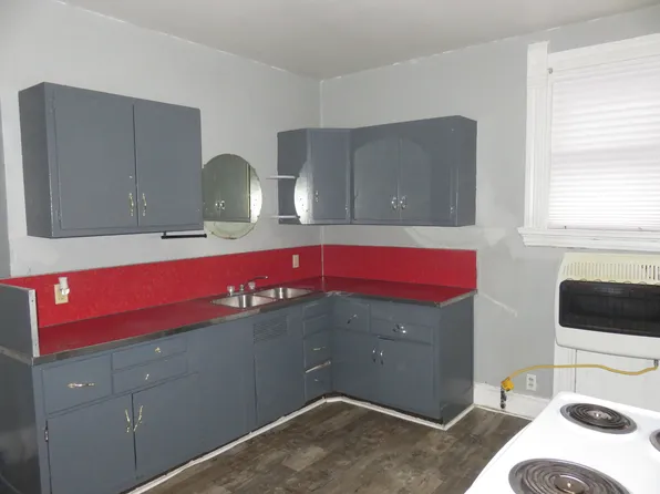 431 W Howard St APT 4, Muncie, IN 47305