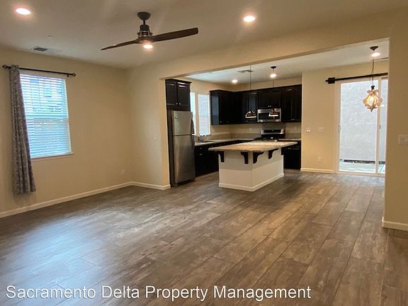 3rd image of 2048 Mannington Pl