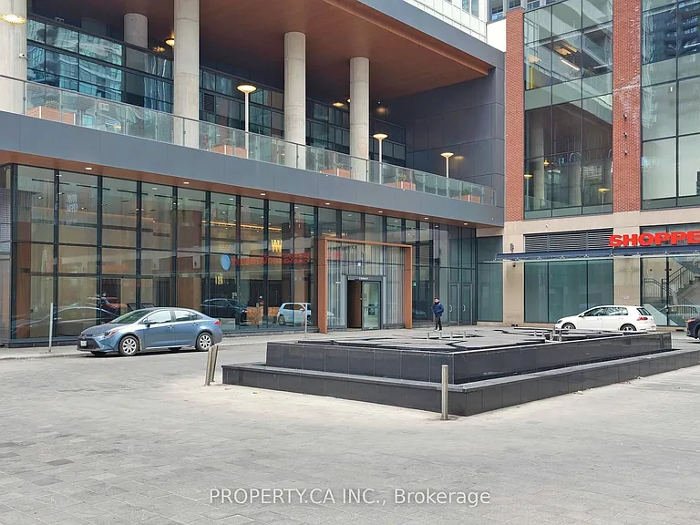 17 Bathurst St #1209 — Photo 3