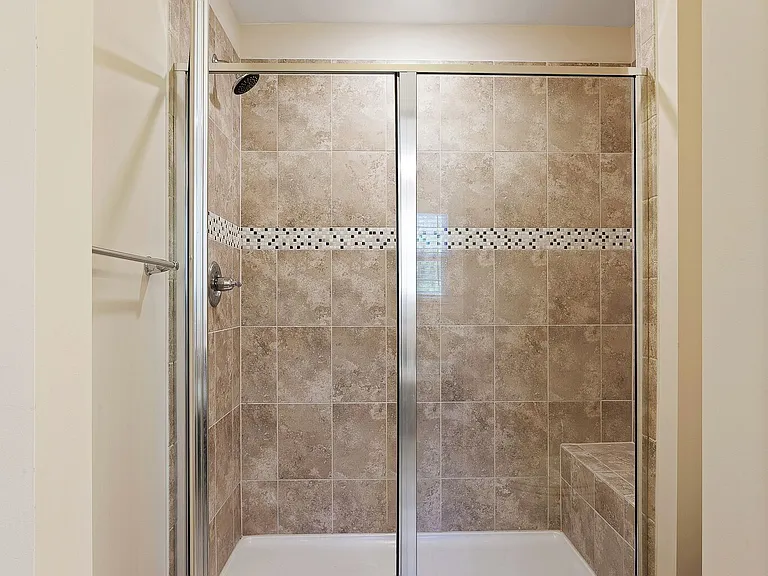 8076 Creekside Village Dr — Photo 10