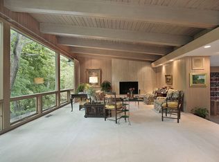 1045 Sheridan Rd, Winnetka, IL 60093