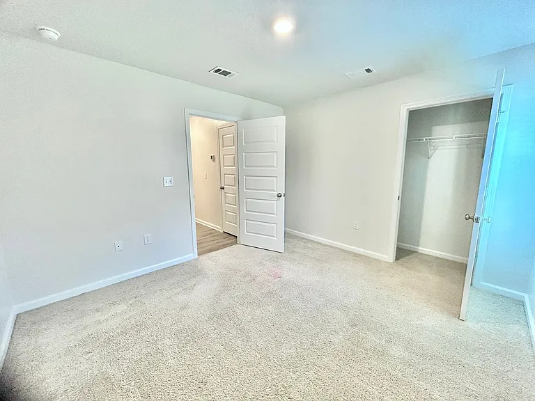 5386 Peach Dr — Photo 10