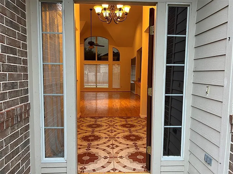 17707 Cypress Laurel St — Photo 2