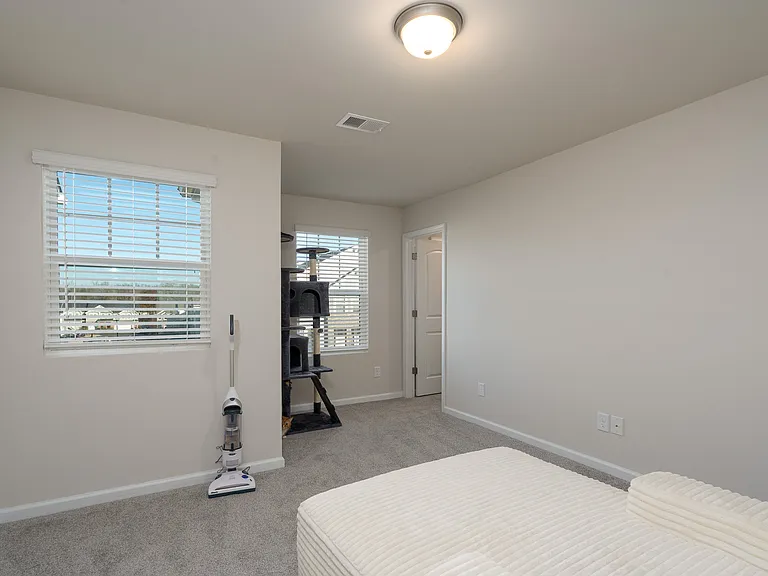 2418 Heathcliff Trl — Photo 17