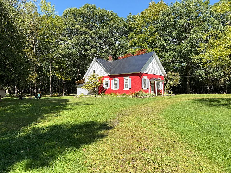1st image of 721 Point Rd