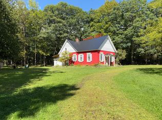721 Point Rd, Willsboro, NY 12996