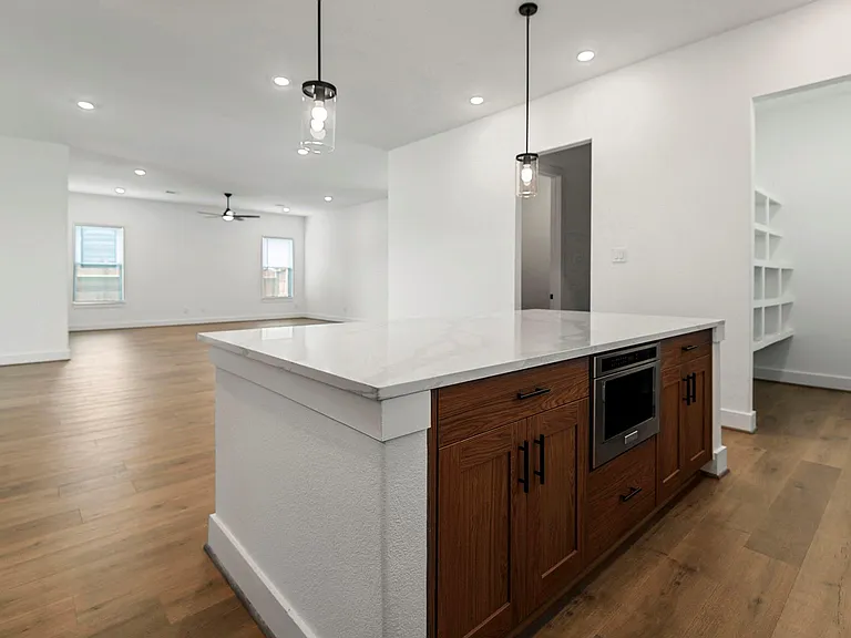 1816 Drover Ln — Photo 8