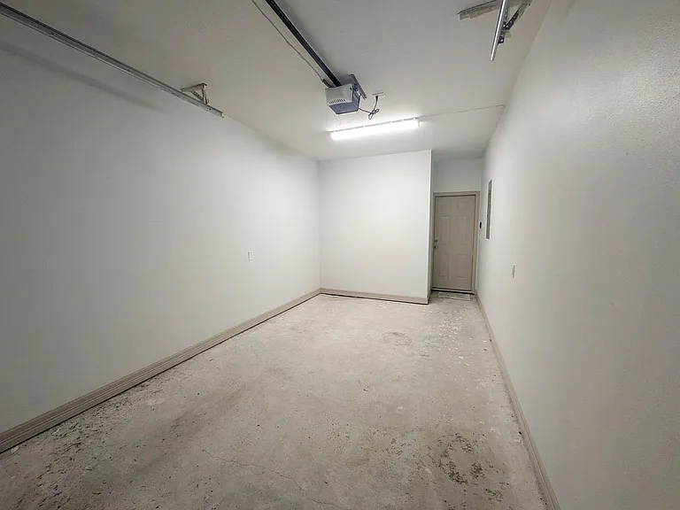 2925 Pecos St — Photo 22